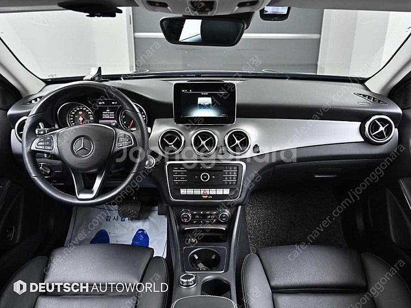 벤츠 GLA 중고 벤츠 GLA클래스 중고 검정색 2019년식 35,894km GLA220 프리미엄 광이 번쩍번쩍--7